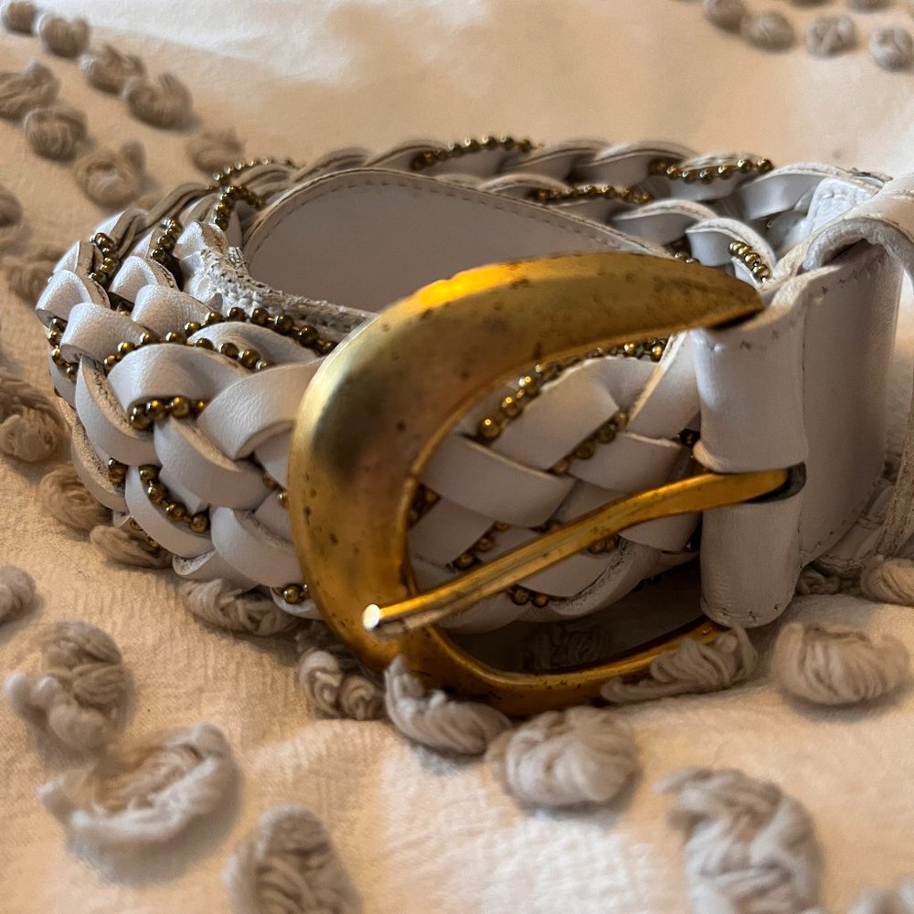 VINTAGE! Joan and David Too white calfskin belt with brass details
